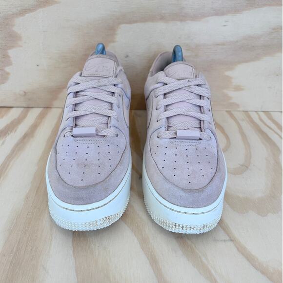 Nike - Air Force 1 Sage Low Top - Sneakers - Pink - Women's - 9.5 - AR5339-201 - Picture 2 of 9